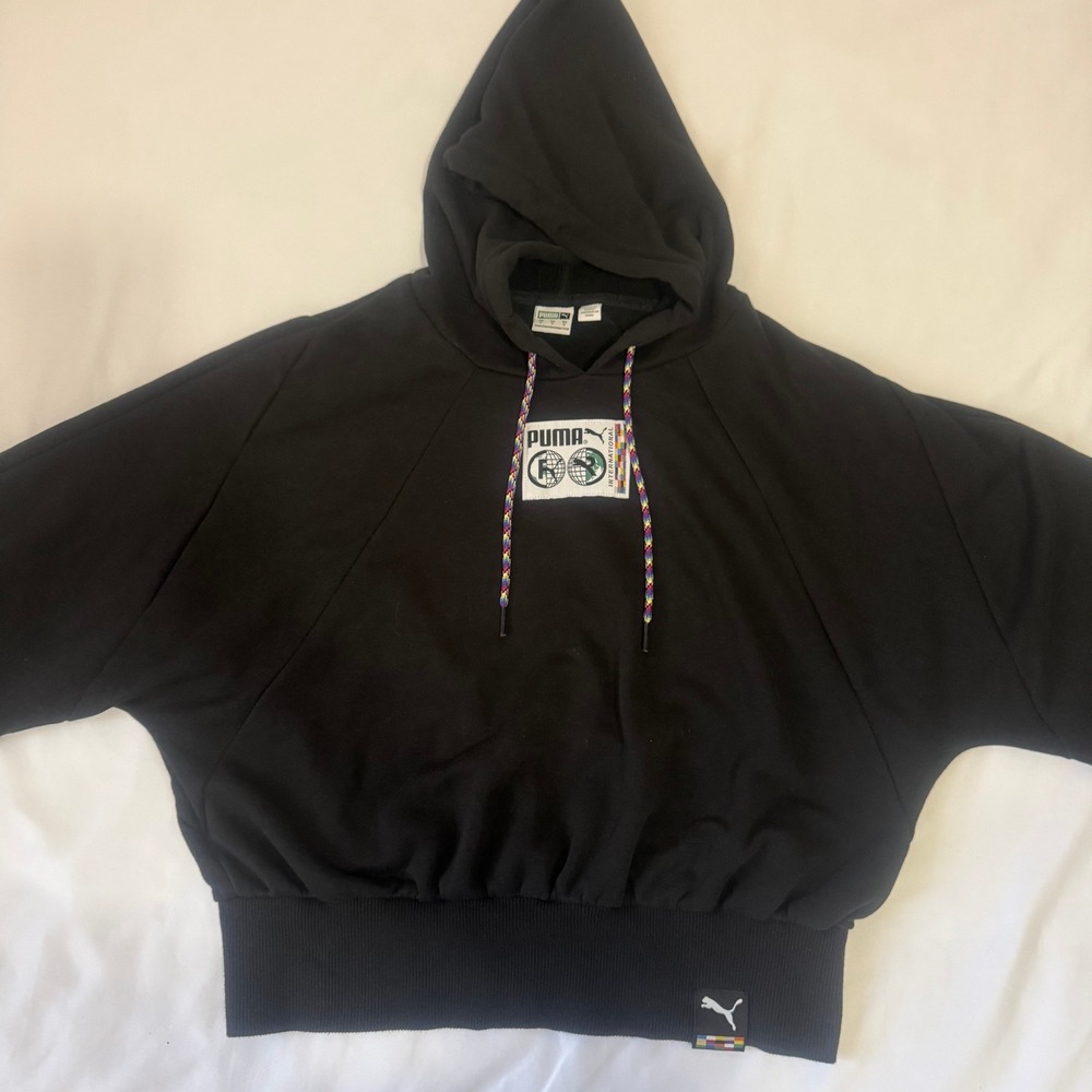 Puma Black Rainbow Logo Graphic Cropped‎ Hoodie Sweatshirt Size Small